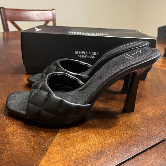 Vera Wang Shoes - Simply Vera Vera Wang Angelhair Black Heeled Sandals